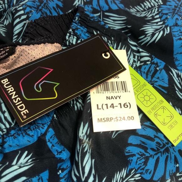 SwimTrunks NWT Lg (14-16) swim trunks mesh liner - Picture 4 of 9